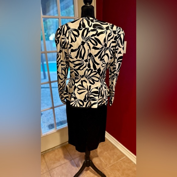 Vintage 80s 100% Silk Skirt Suit Set Black & White Floral Size 12 Korean Made - Picture 4 of 16